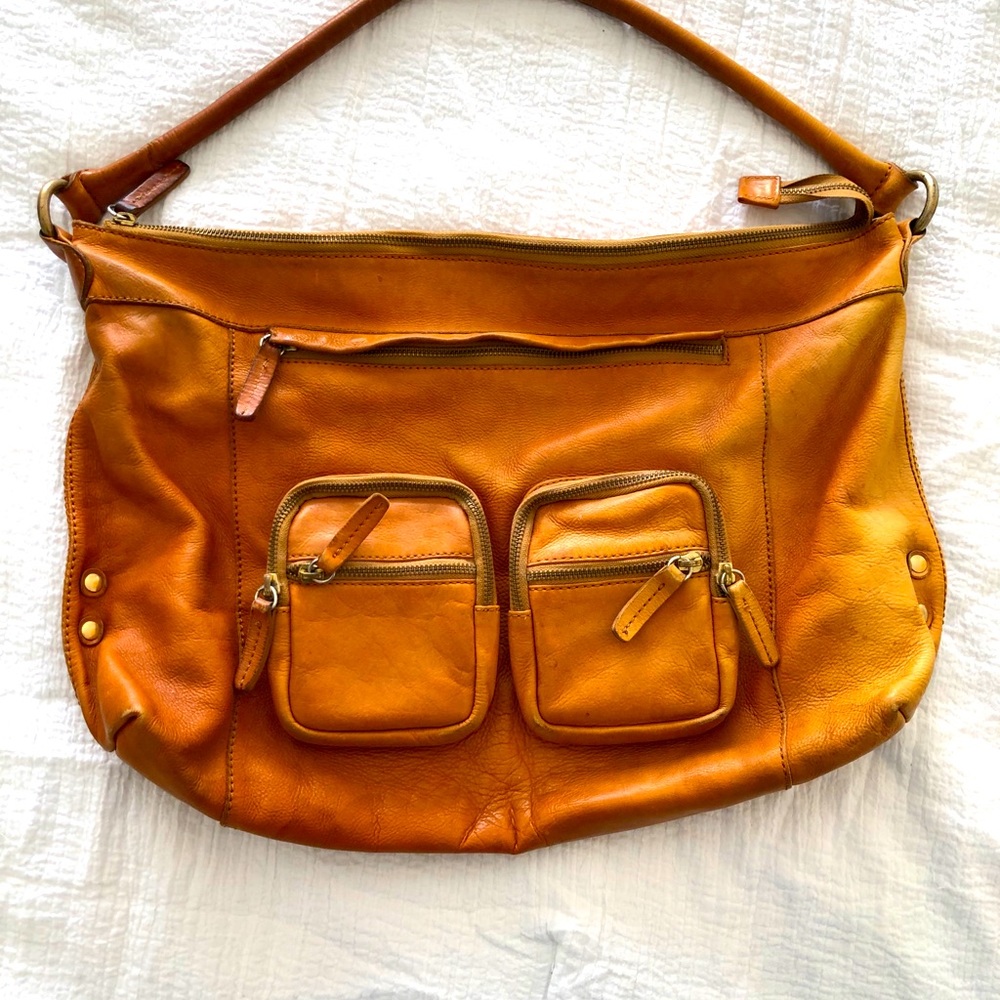 Saddle brown leather shoulder bag